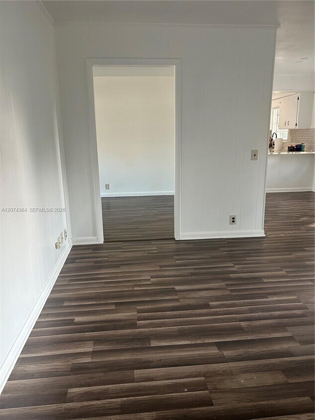 Building Photo - 110 Broward Dr