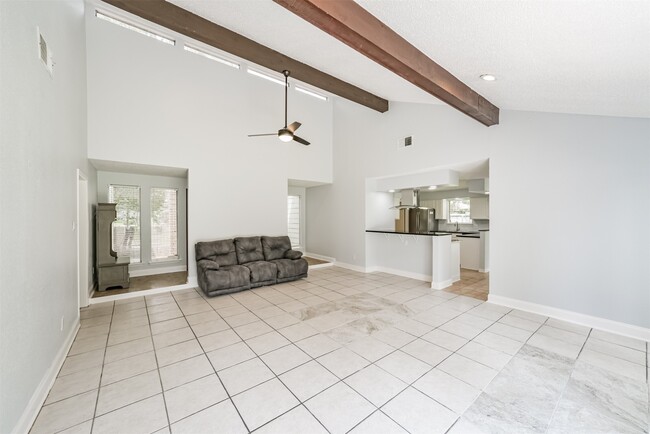 Foto del edificio - 9503 Dalmally St