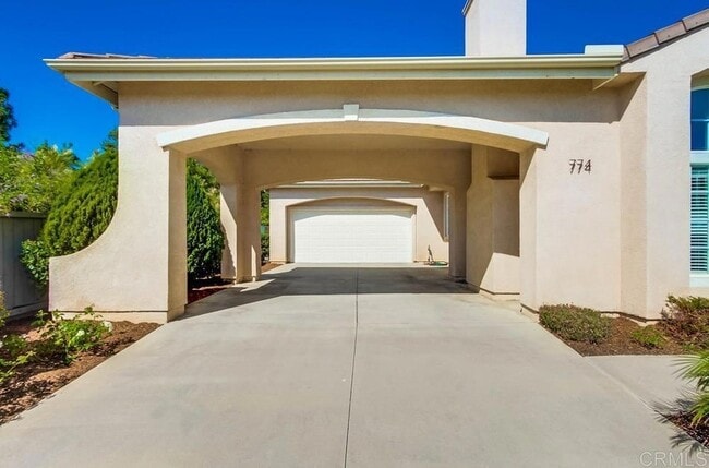 Building Photo - 774 Glenhart Pl