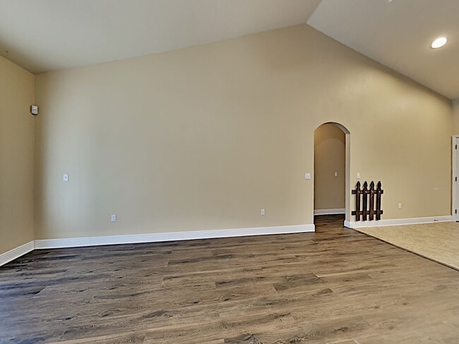 Building Photo - Brownstone Manor