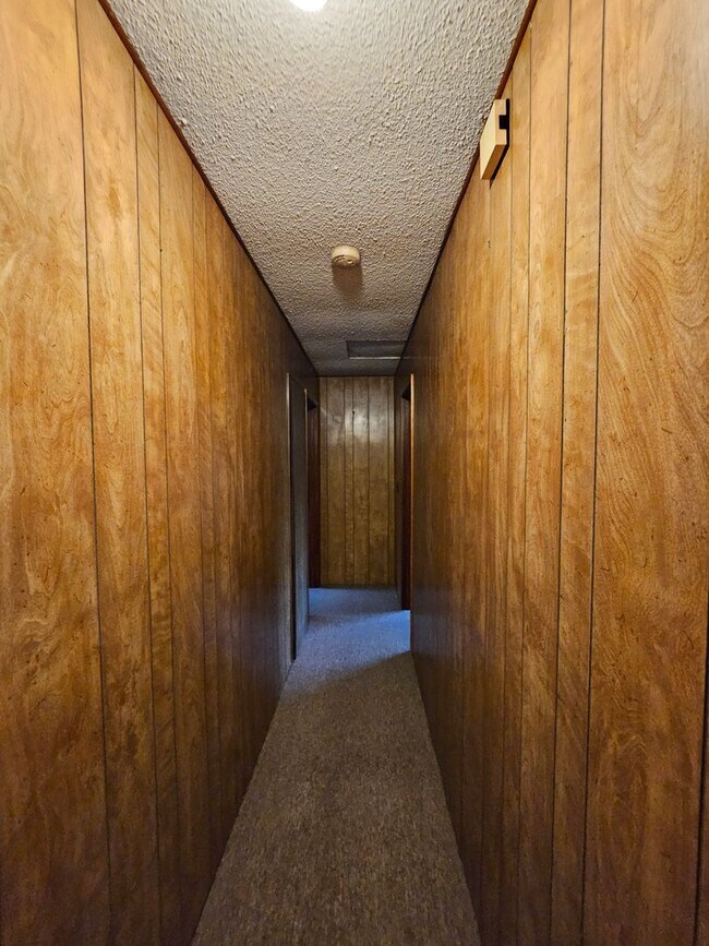 Foto del edificio - Heartwarming 4 bedroom 2 Bath Home in Hilo...