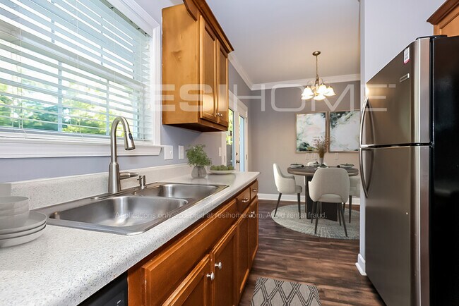 Foto del edificio - 107 Newport Meadows Cir