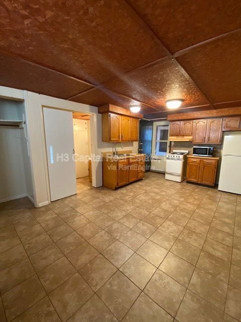 Building Photo - 117 N Shamrock St