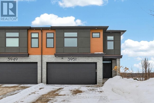 Building Photo - 3951 Mitchell Cres