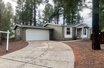 Building Photo - 2544 Coronado Ave