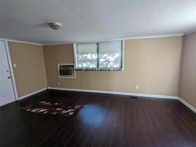 Foto del edificio - 4499 Rockbridge Rd SW