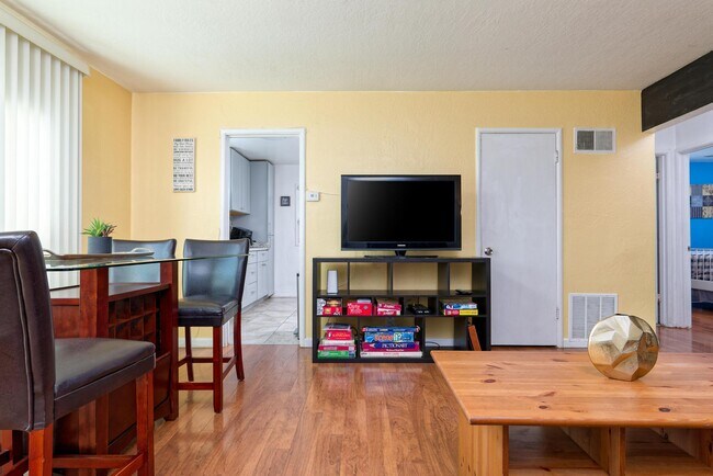 Foto del edificio - 277 Westwood St