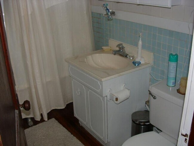 Foto del edificio - Pets-Friendly, Porch, Laundry on a Site, Parking for Rent, Yard