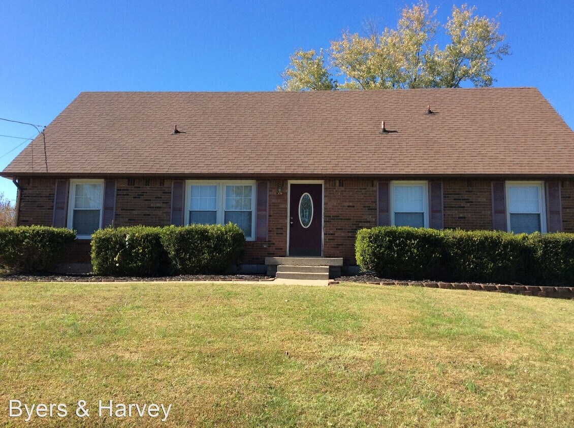 Primary Photo - 4 br, 2 bath House - 421 Bancroft Drive