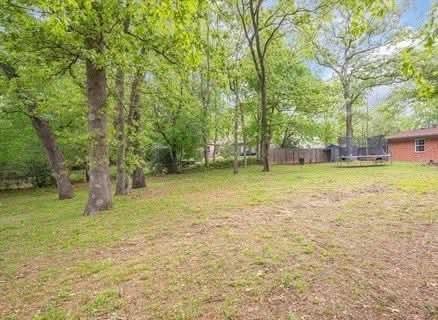 Foto del edificio - 1477 Woodland Dr