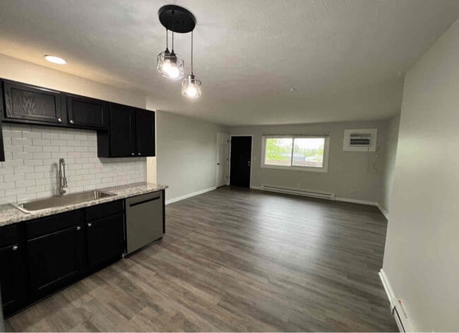Building Photo - 5688 Windy Knoll Dr