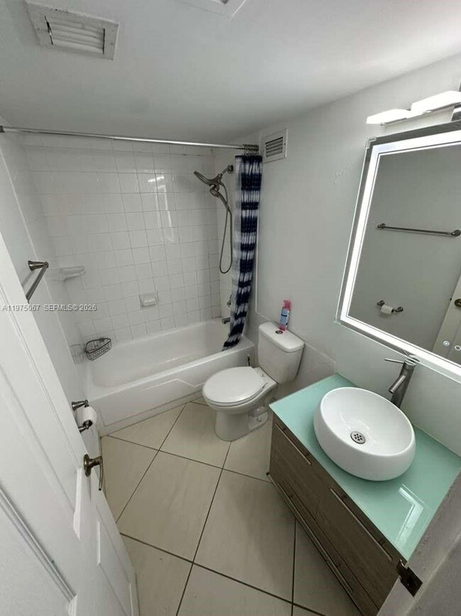 Foto del edificio - 2501 S Ocean Dr