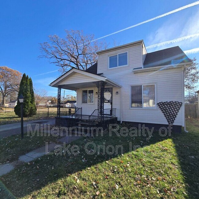 Foto del edificio - 644 E Meyers Ave