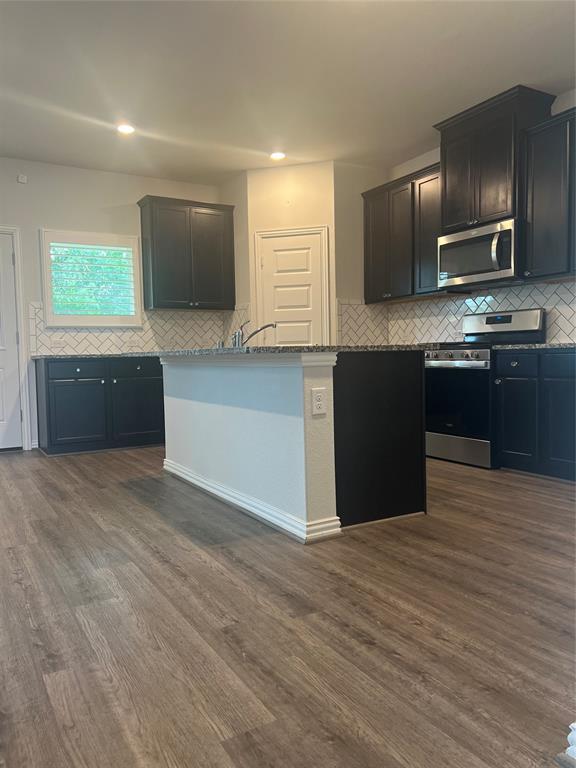 Building Photo - 1202 Vilamoura Ct