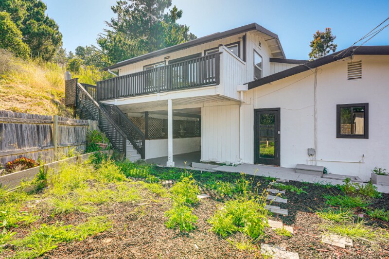 Primary Photo - 43 Laureles Grade