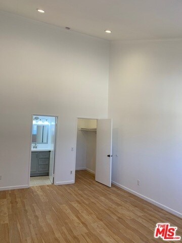 Building Photo - 370 S Commonwealth Ave