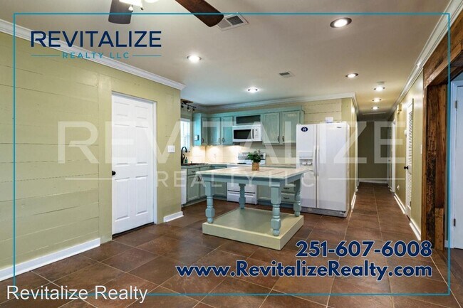 Building Photo - 3 br, 2 bath House - 21058 Meadowbrook Dr