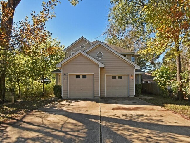 Foto del edificio - 609 E 49th St