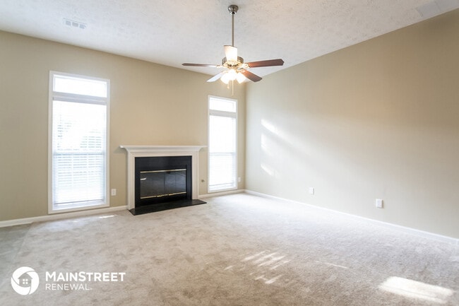 Building Photo - 1466 Chamirey Dr SW