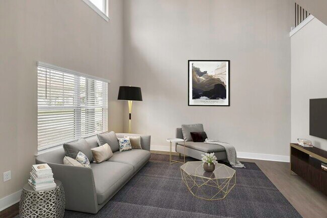 Foto del edificio - Modern Travelers Rest Townhome on the Swam...