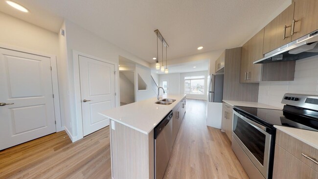 Photo du bâtiment - 787-787 Lewis Greens Dr NW