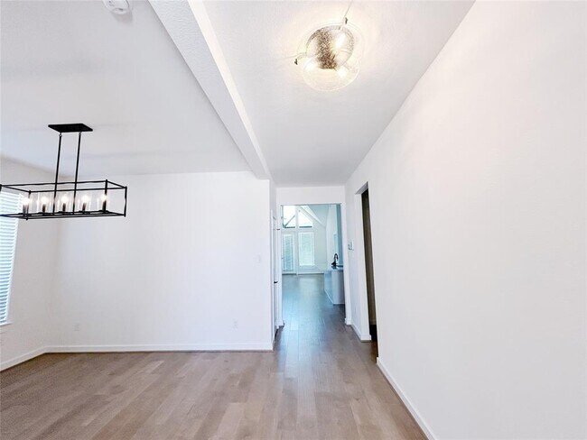 Building Photo - 6031 Churchill Spgs Ln