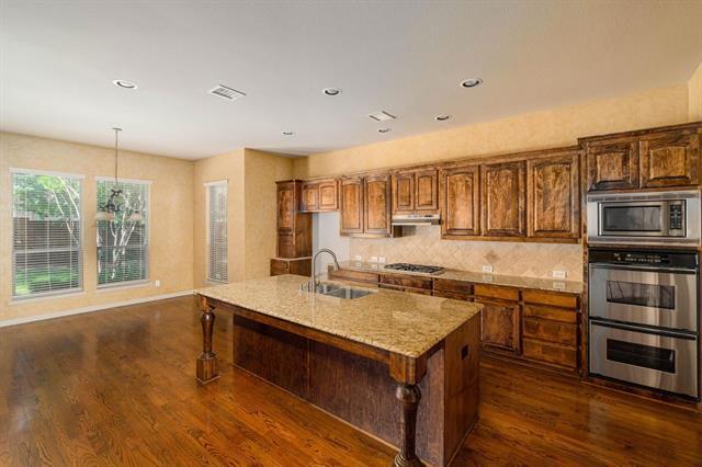 Building Photo - 522 Oakhurst Dr