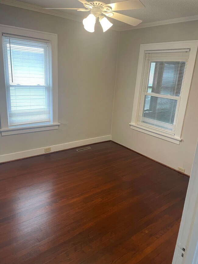 Foto del edificio - 1029 E 21st Ave