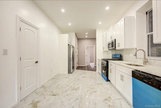 Foto del edificio - 576 Essex St