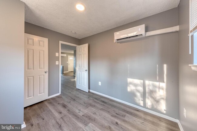 Foto del edificio - 7324 Green Acres Dr