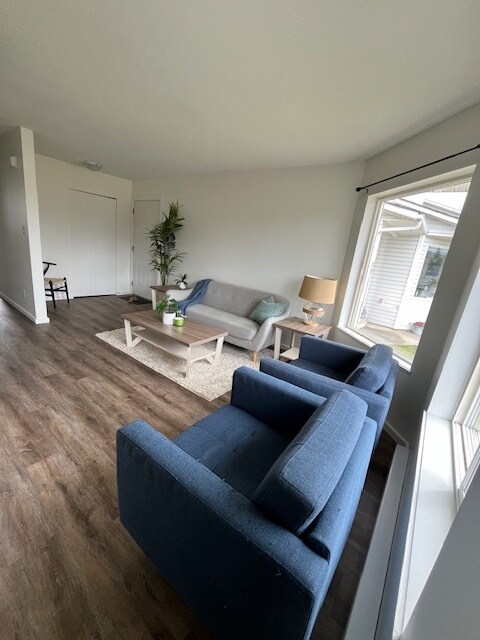 Building Photo - 8915-881A 81a St