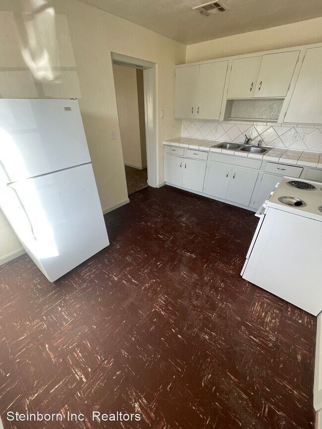 Building Photo - 3 br, 2 bath House - 1305 Branson Ave