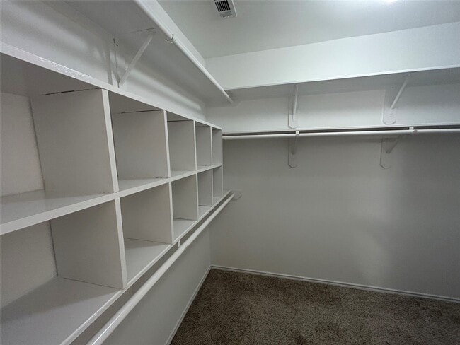 Building Photo - 4702 Buescher Ct