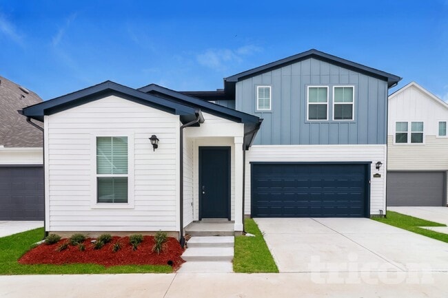 Building Photo - 22821 Terrazzo Dr