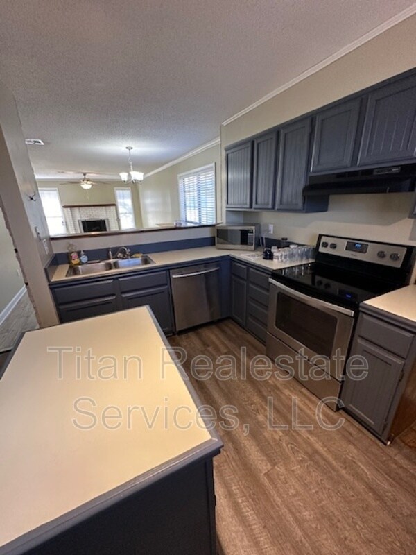 Building Photo - 106 Longfellow Dr