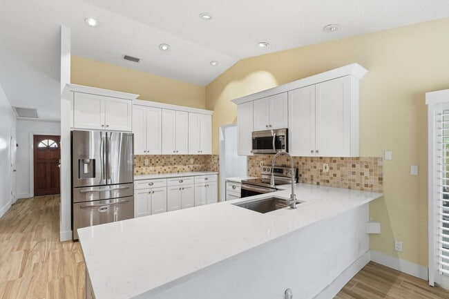 Foto del edificio - 2700 Yarmouth Dr