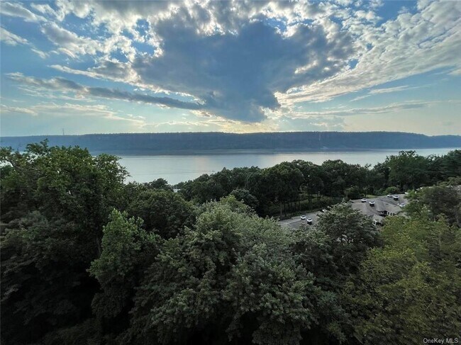 Foto del edificio - 1 David Ln