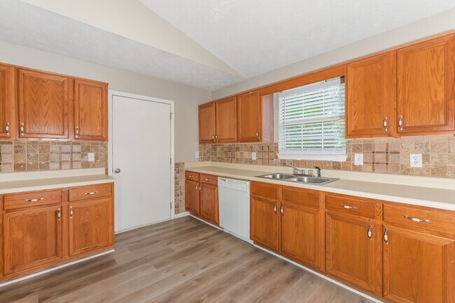 Foto del edificio - 316 Mill Glen Ct