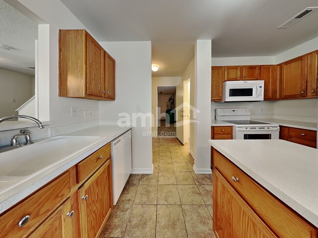 Foto del edificio - 11348 Red Finch Ln