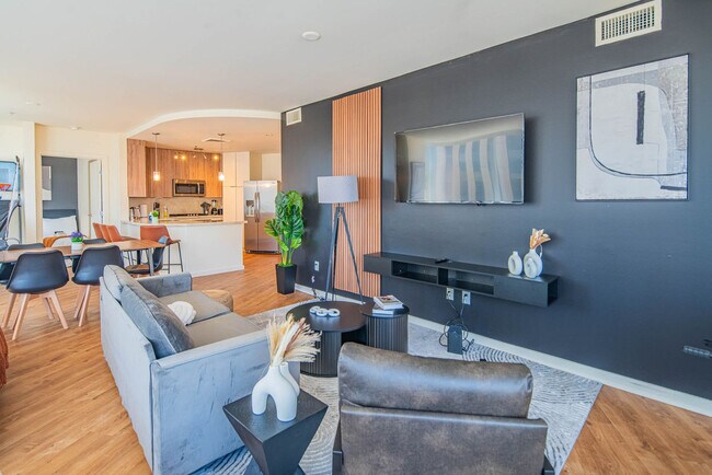 Building Photo - 44 W Monroe St