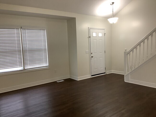 Foto del edificio - 768 Shellbark St