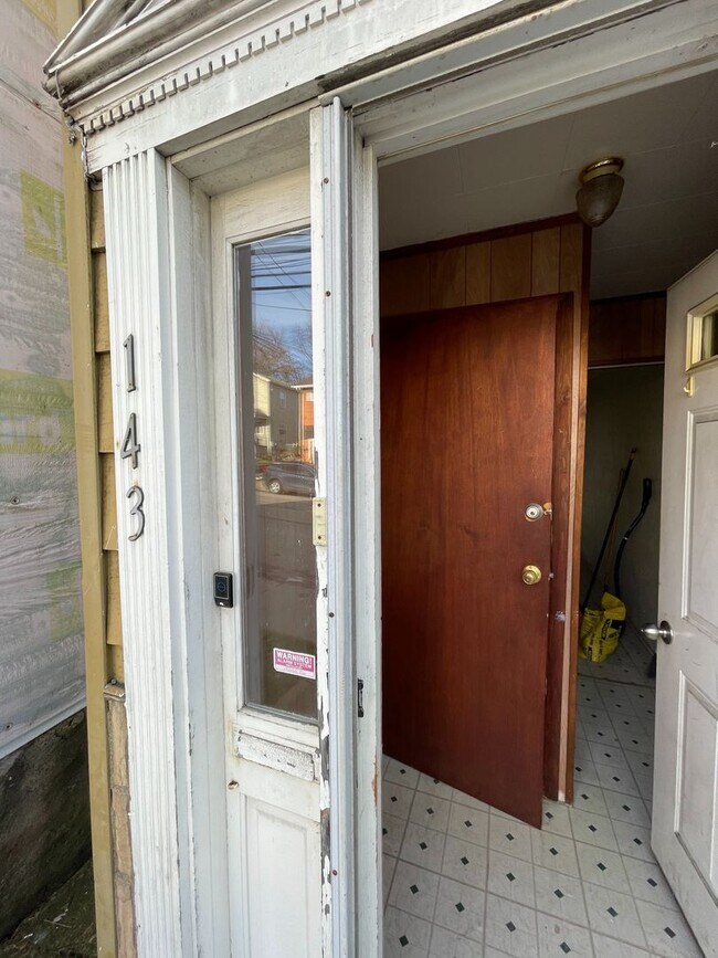 Building Photo - 143 Virginia Ave