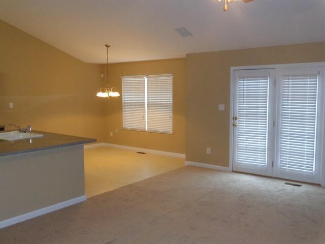 Foto del edificio - 5404 Silver Grove Ln