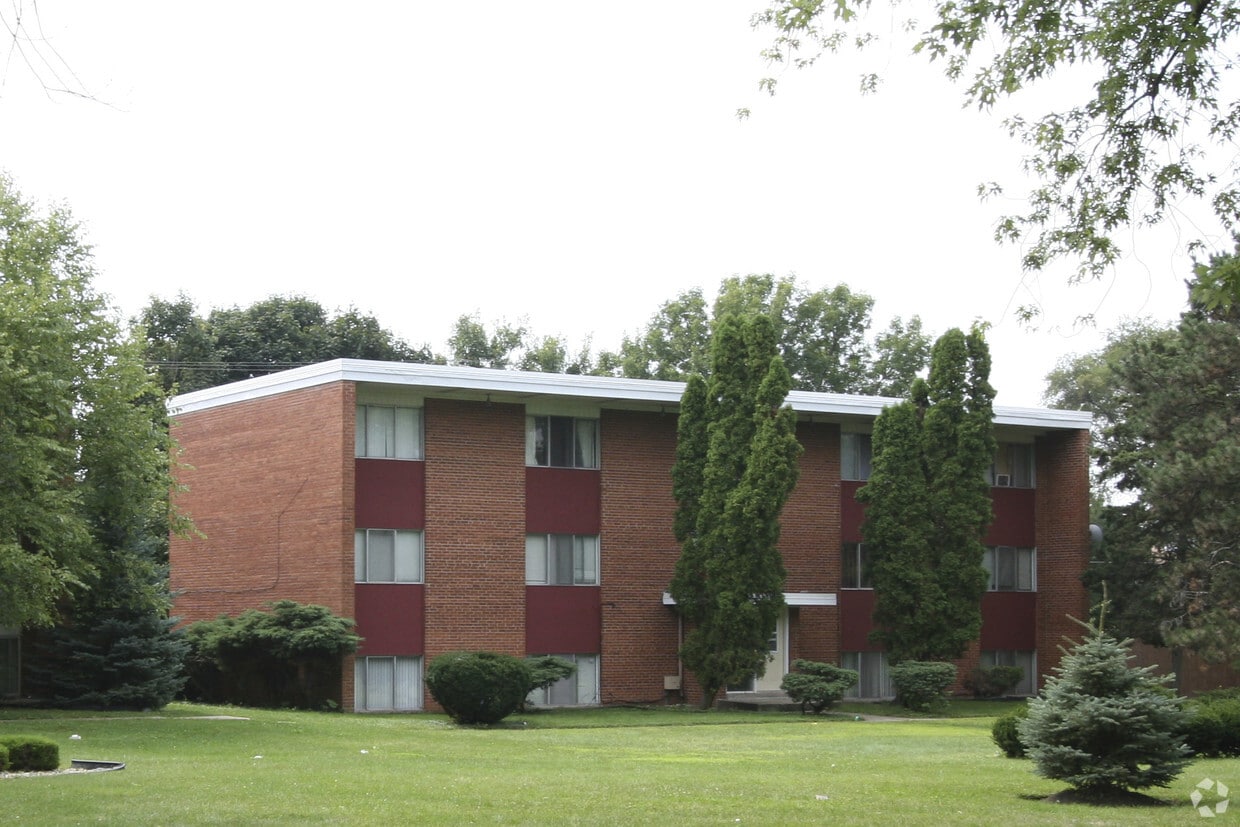 555 Pershing Ave, Glen Ellyn, IL 60137 Apartments in Glen Ellyn, IL