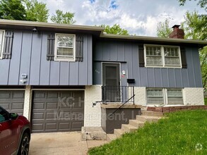 Building Photo - 8412 E 97 Terrace