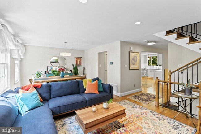 Foto del edificio - 317 N Maple Ave