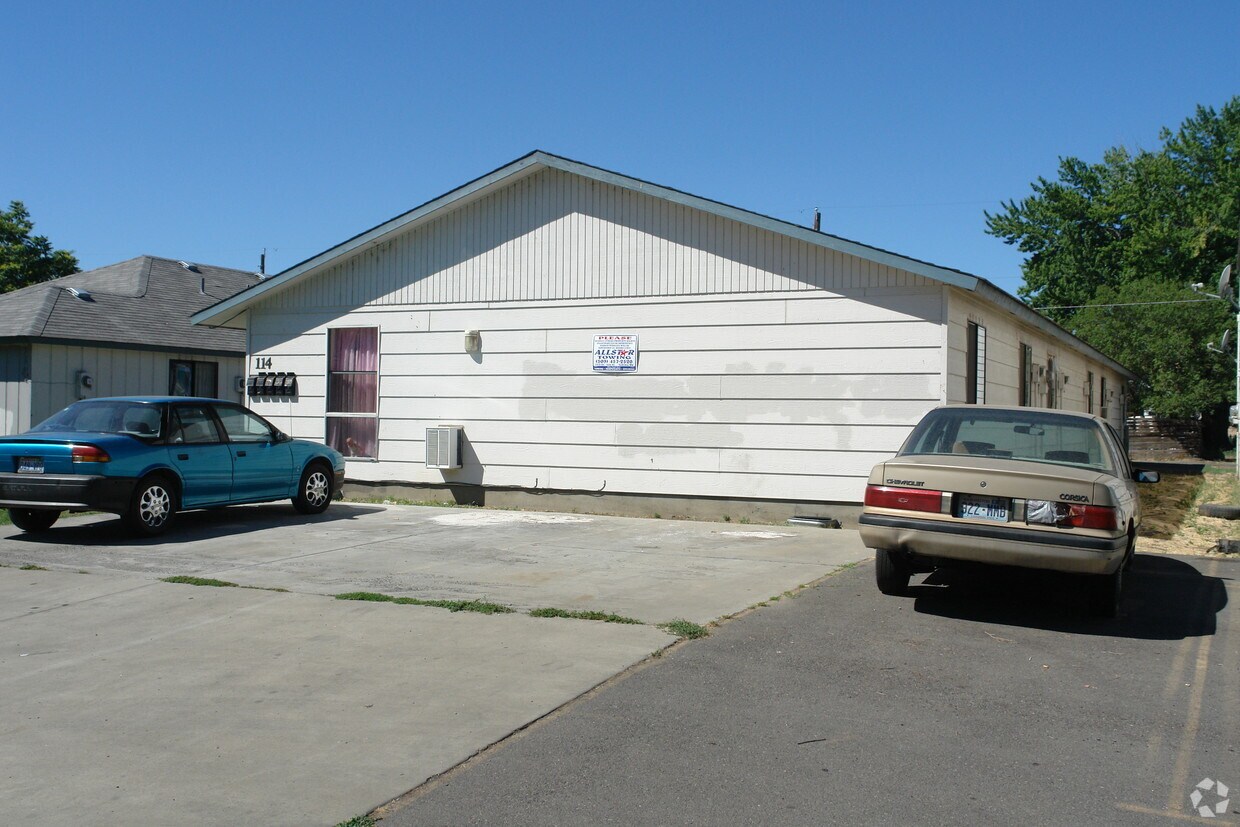 Building Photo - 114 N 9th St