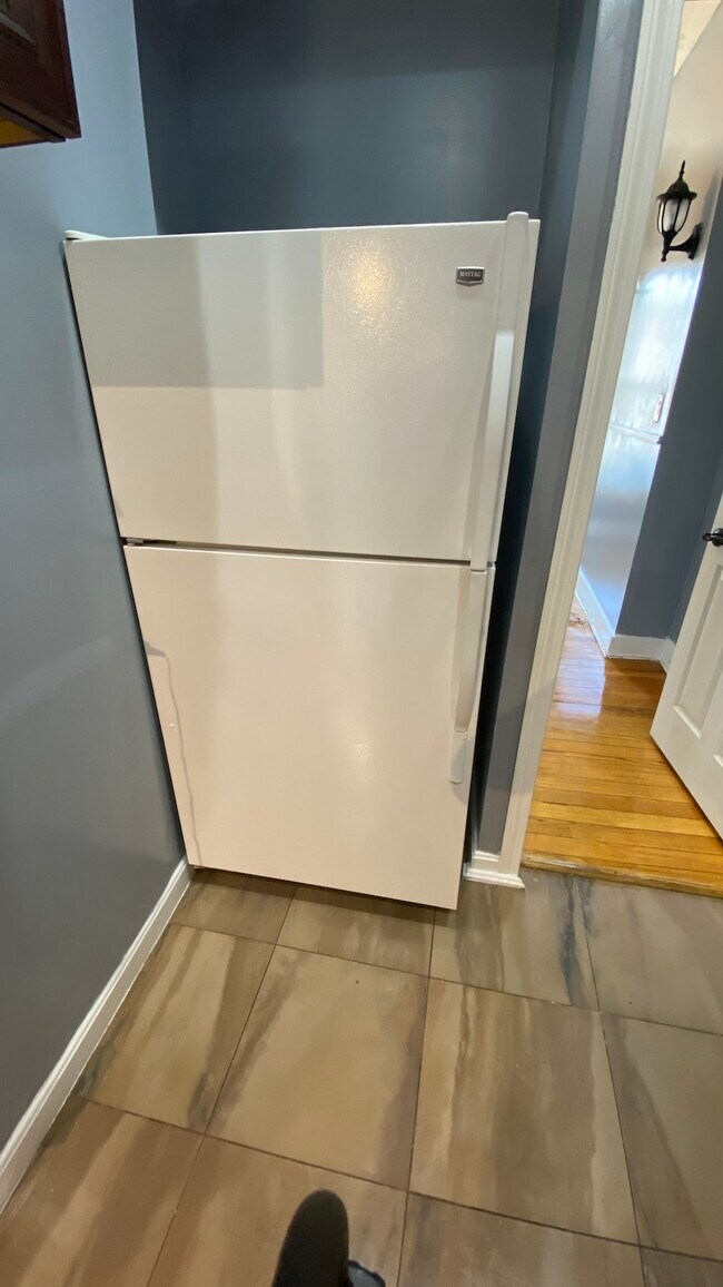 Foto del edificio - 43 Blue Hill Avenue, Unit 1