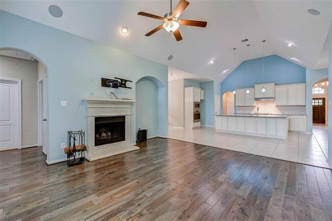 Building Photo - 2603 Deerwood Heights Ln