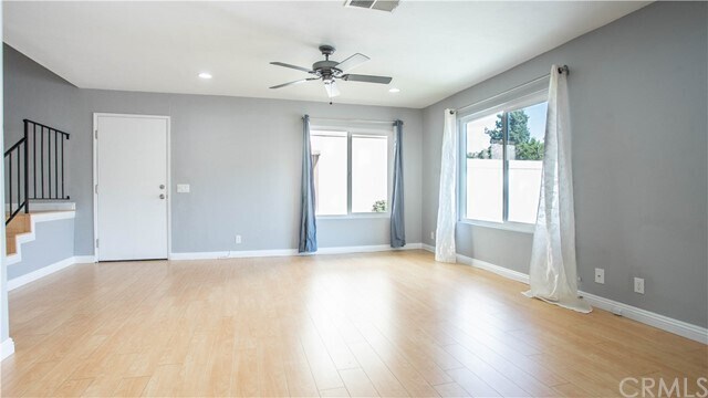 Foto del edificio - 1216 S Cypress Ave